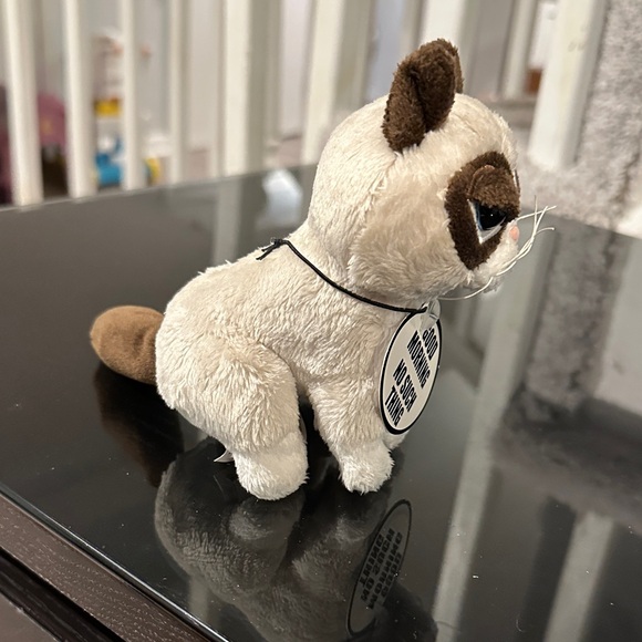 Grumpy Cat Plush - Picture 2 of 10